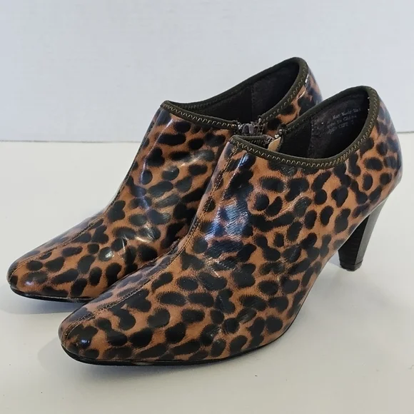 Boston Design Studio Water Resistant Leopard Booties - Picture 2 of 8